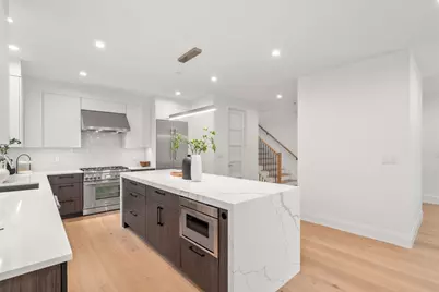 956 Walnut St #5, Newton, MA 02461 - Photo 9