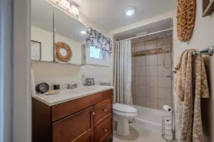 9 Beach St, Millbury, MA 01527 - Photo 11