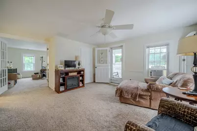 9 Beach Street #B, Millbury, MA 01527 - Photo 5