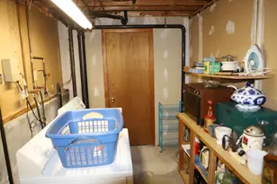 208 Tamarack Dr, Springfield, MA 01129 - Photo 23