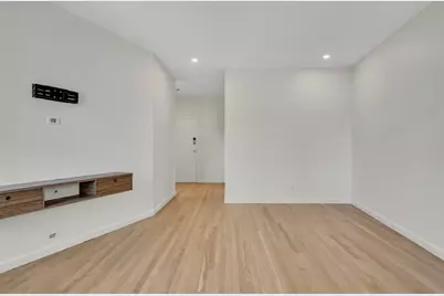 19 Wiget St #505, Boston, MA 02113 - Photo 3