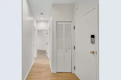 19 Wiget St #505, Boston, MA 02113 - Photo 5