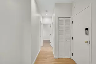 19 Wiget St, Boston, MA 02113 - Photo 5