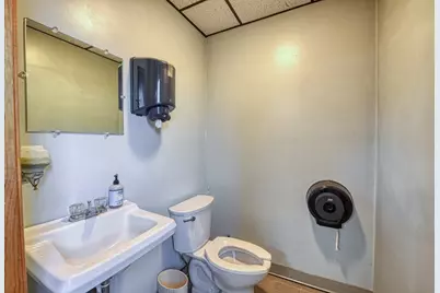 10 Bedford Park #2, Bridgewater, MA 02324 - Photo 17