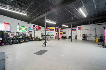 218-226 Saint James Blvd, Springfield, MA 01104 - Photo 11