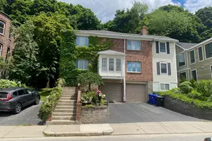 275 Tappan St, Brookline, MA 02446 - Photo 19