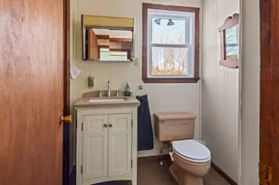 411 Daniels St, Fitchburg, MA 01420 - Photo 25