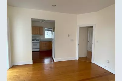 22 Walnut Place #1, Newton, MA 02460 - Photo 3