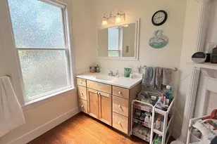 22 Walnut Pl, Newton, MA 02460 - Photo 7