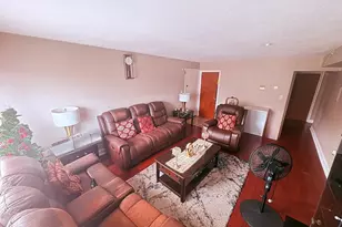 75-77 Colonel Bell Dr, Brockton, MA 02301 - Photo 5