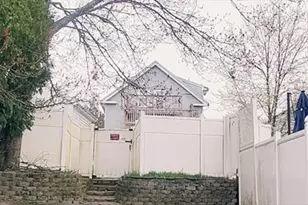 97 Seamans St, Providence, RI 02904 - Photo 9