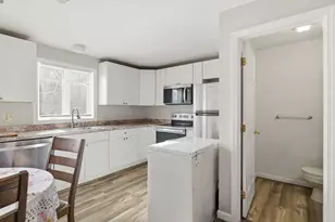 189 Essex St, Springfield, MA 01151 - Photo 11