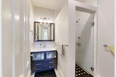 322 Beacon Street #7, Boston, MA 02116 - Photo 11