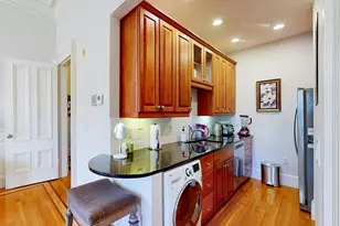 322 Beacon St, Boston, MA 02116 - Photo 5