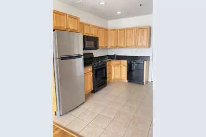 7 Central Sq #203, Lynn, MA 01901 - Photo 3