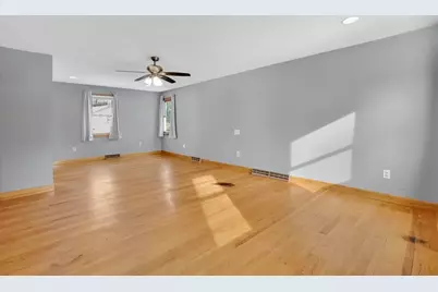153 Prospect St Ext, Westfield, MA 01085 - Photo 17