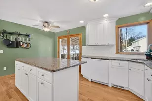 153 Prospect St Ext, Westfield, MA 01085 - Photo 5