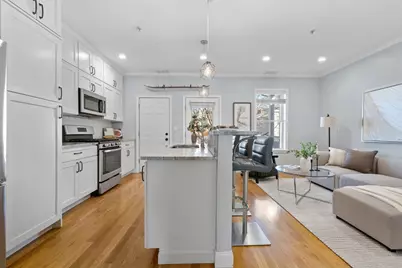 242 W 5th St #3, Boston, MA 02127 - Photo 7