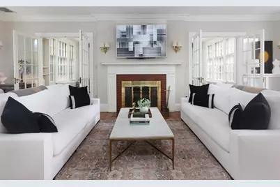 1010 Centre St, Newton, MA 02459 - Photo 5