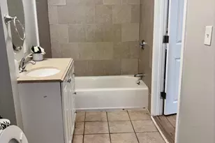 26 Main St, Spencer, MA 01562 - Photo 9