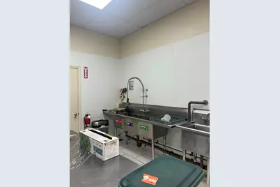 1234 Confidential St, Peabody, MA 01960 - Photo 7