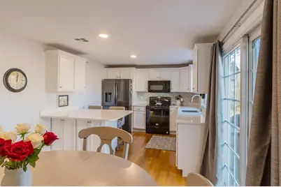 32 Hedge Rd #C, Plymouth, MA 02360 - Photo 5