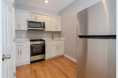 293 Fayette St #12, Quincy, MA 02170 - Photo 3