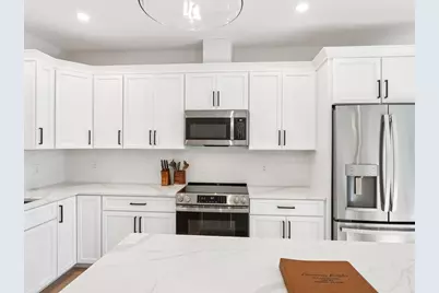 62 Foundry #204, Wakefield, MA 01880 - Photo 9