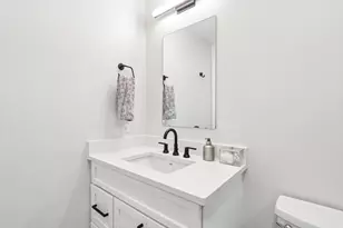 62 Foundry, Wakefield, MA 01880 - Photo 17