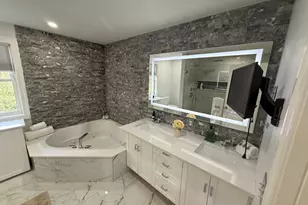 30 April's Way, Tewksbury, MA 01876 - Photo 25