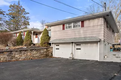 46 Ramshorn Rd, Dudley, MA 01571 - Photo 5