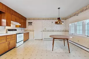 31 Locke Ave, Athol, MA 01331 - Photo 13