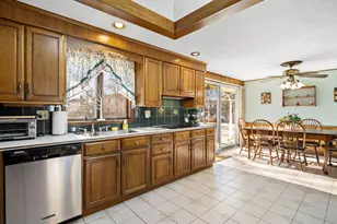 11 Reservoir Dr, Danvers, MA 01923 - Photo 11