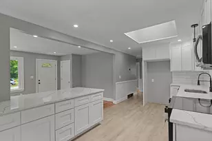 249 Barneyville Rd, Swansea, MA 02777 - Photo 5