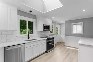 249 Barneyville Rd, Swansea, MA 02777 - Photo 3