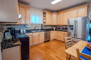 2 Hillside Ave, Somerville, MA 02145 - Photo 17