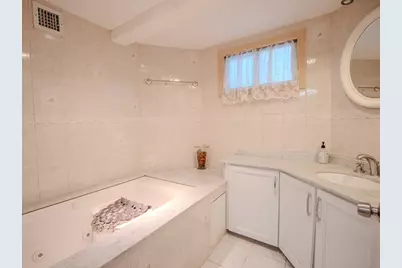 2 Hillside Ave, Somerville, MA 02145 - Photo 25