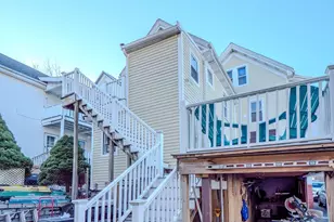 2 Hillside Ave, Somerville, MA 02145 - Photo 5