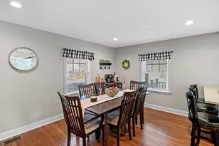 106 Lynnfield St, Peabody, MA 01960 - Photo 13