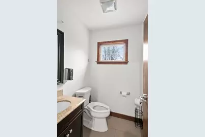 109 Dean St Unit 2 #2, Taunton, MA 02780 - Photo 9