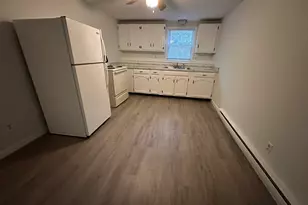 60 Phillips St, Attleboro, MA 02703 - Photo 3