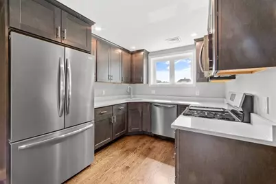 2 Weld Ave #2R, Norwood, MA 02062 - Photo 1