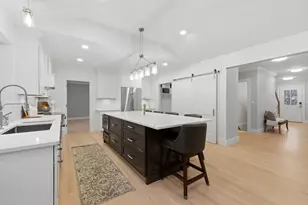 4 Aerial St, Lexington, MA 02421 - Photo 7