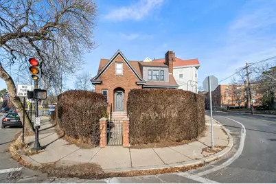 209 High St, Brookline, MA 02445 - Photo 37