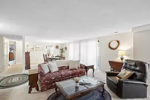 295 W Wyoming Ave, Stoneham, MA 02180 - Photo 7