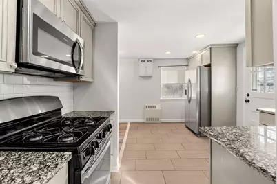 2 Kingston St #2, North Andover, MA 01845 - Photo 3