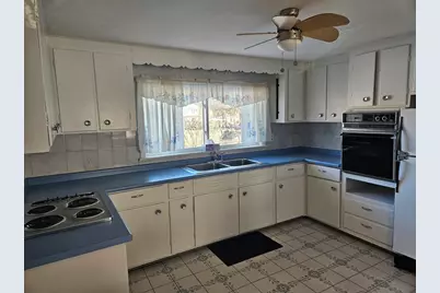 45 Pinewood Ave., Billerica, MA 01821 - Photo 5