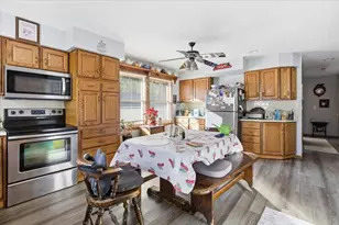 185 Elm St, Blackstone, MA 01504 - Photo 7