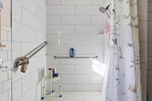 185 Elm St, Blackstone, MA 01504 - Photo 11