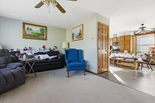 185 Elm St, Blackstone, MA 01504 - Photo 3